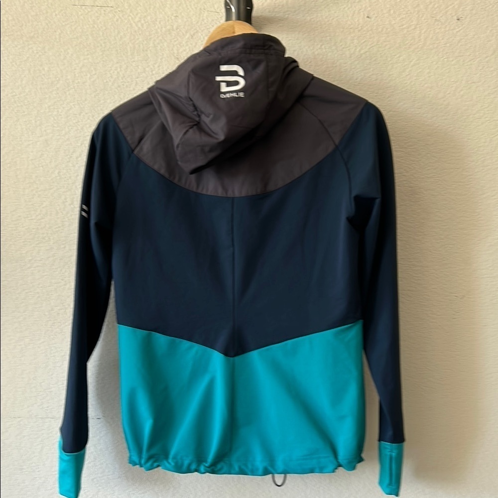 Daehlie Hooded Windbreaker size XS Full zip - Picture 6 of 8